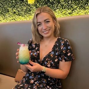 Meet your Posher, Anna